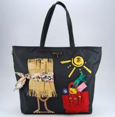 Prada 89277 handbag in black